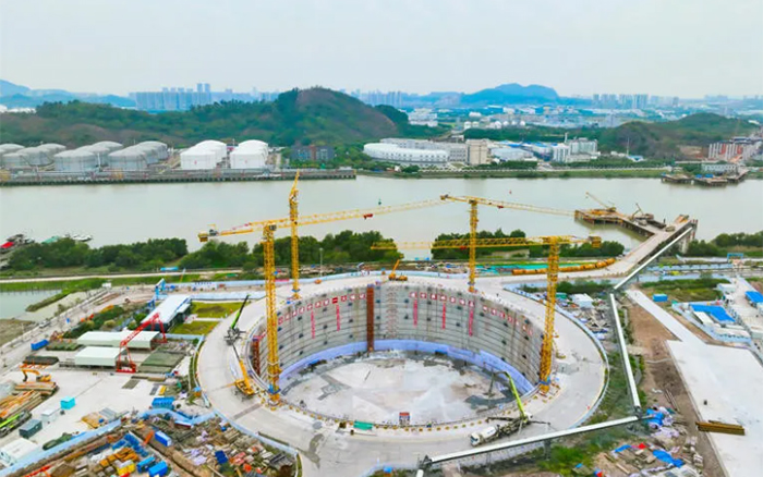 “定海神针”立珠江，w88win优德挑起超等工程建设大梁