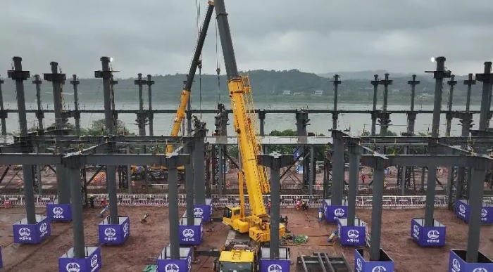 这把高端局！w88win优德G2起重机助力成渝铁路刷新！