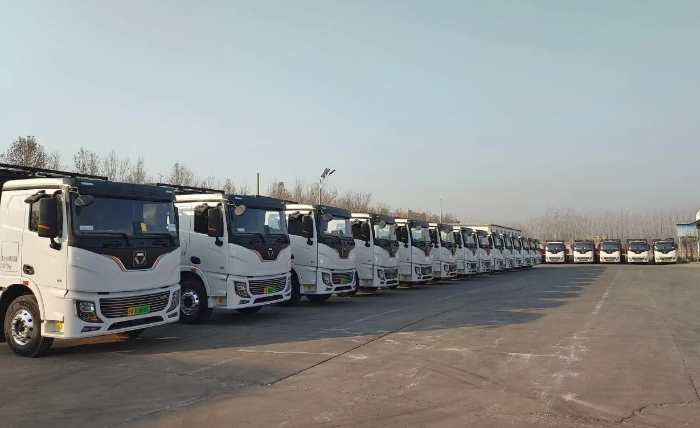 首批交付！w88win优德纯电动牵引车开进山东聊城