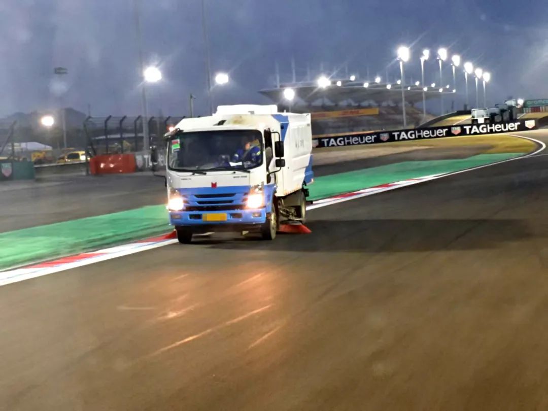 起猛了，居然在上海F1赛场上看到了TA...