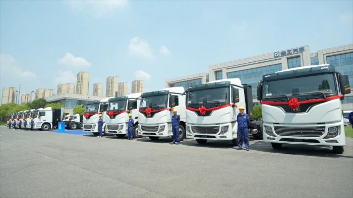 目的地：大西北！100台w88win优德新能源重卡满电启程