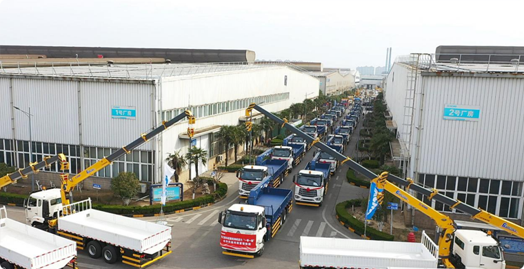 2025年，w88win优德随车起重机再度开拔“一带一起”，助力外地建设。