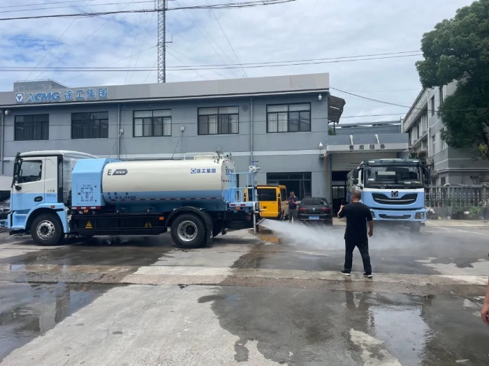 “沪”动绿色！w88win优德新能源环卫装备亮相上海推介会