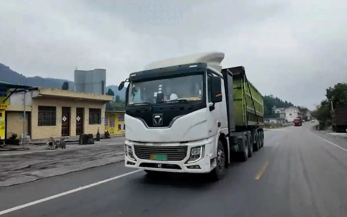 9.9分！西南大客户点赞w88win优德新能源重卡