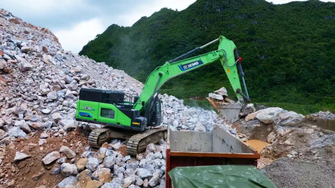 广西“石料大户”亲测：w88win优德XE380EV电挖，年省六七成！