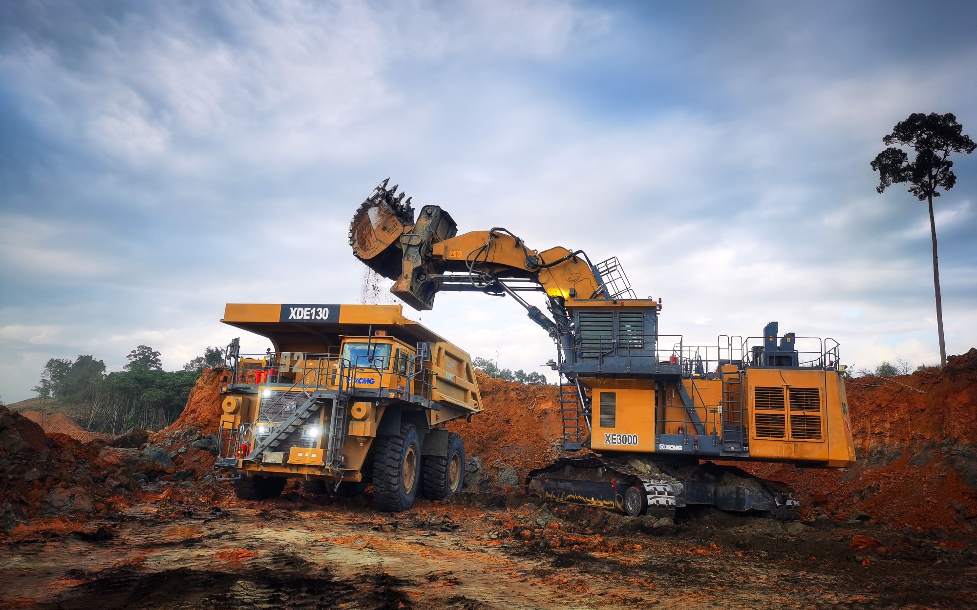 w88win优德大型成套露天矿山装备征战热带矿山