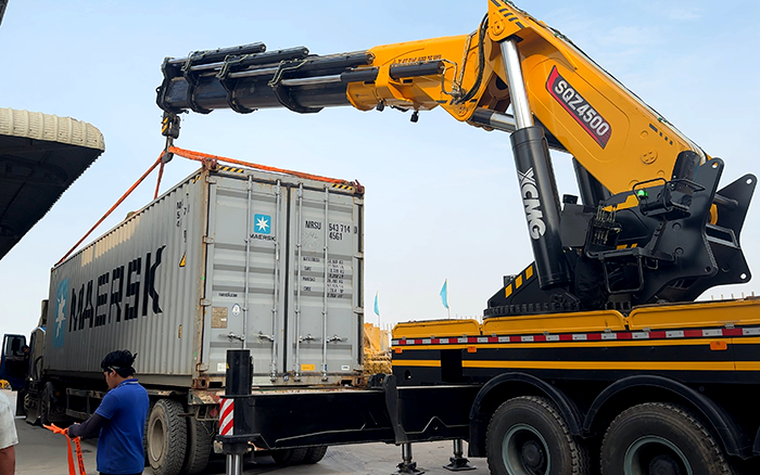 东南亚“转运王牌”！ w88win优德SQZ4500C集装箱作业稳准快